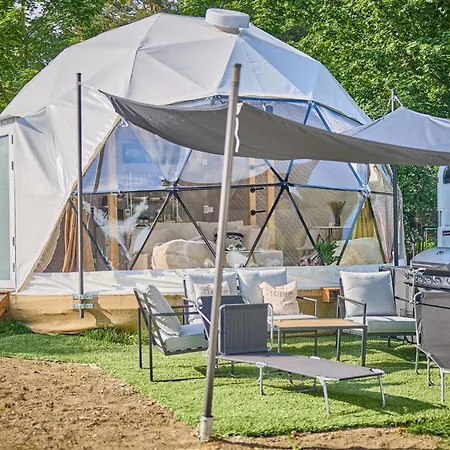 Glamping