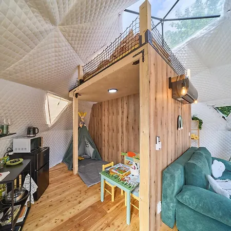 Glamping *