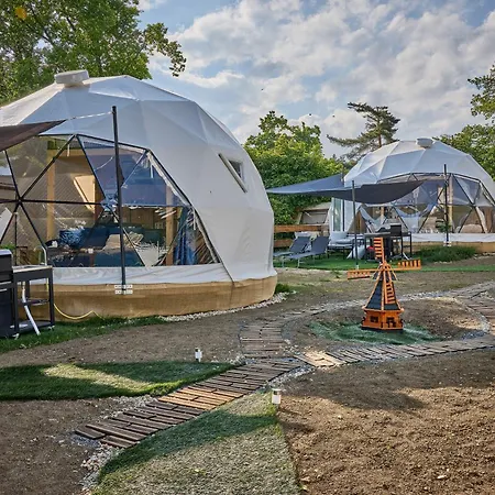 Glamping