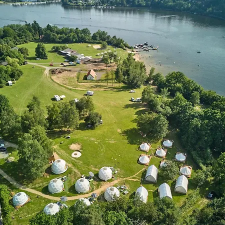 Glamping *