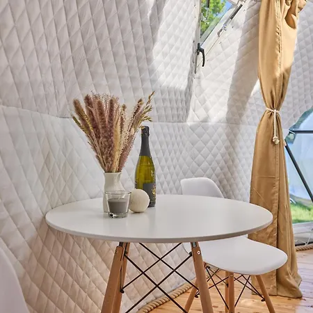 Glamping *