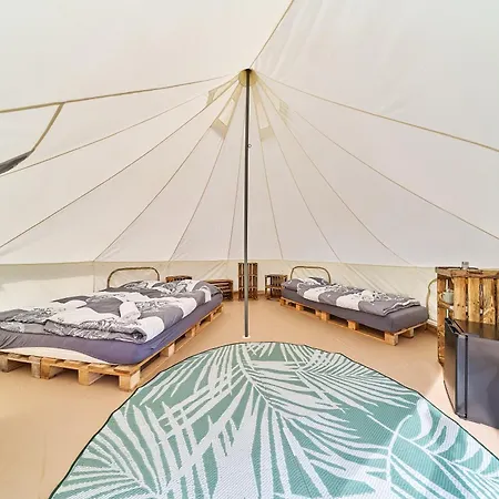 Glamping Luksustelt Slapy (Prague-West)
