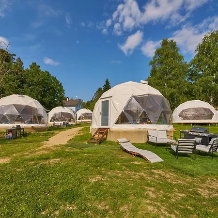 Glamping *
