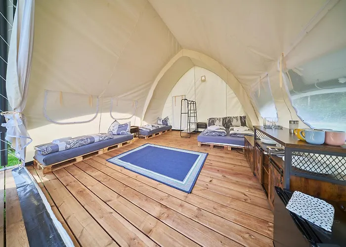 Glamping
